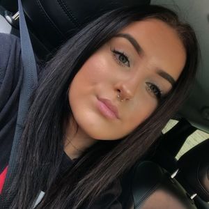 Meet your Posher, Ava